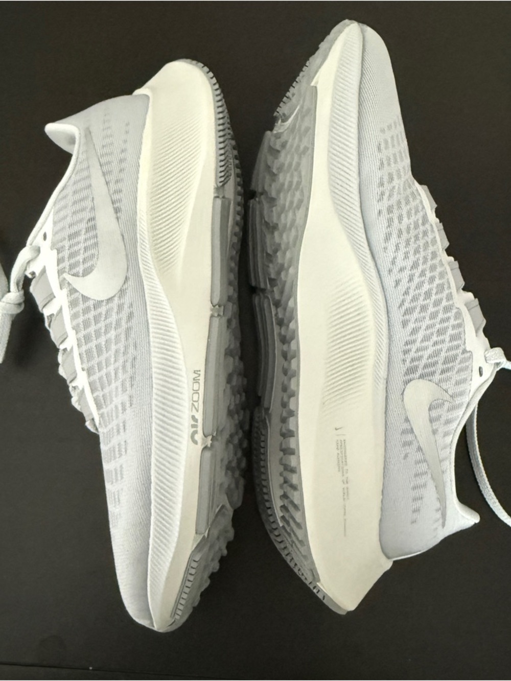Nike Air Zoom Pegasus Women’s Running Shoes Size 8.5 US Grey Metallic